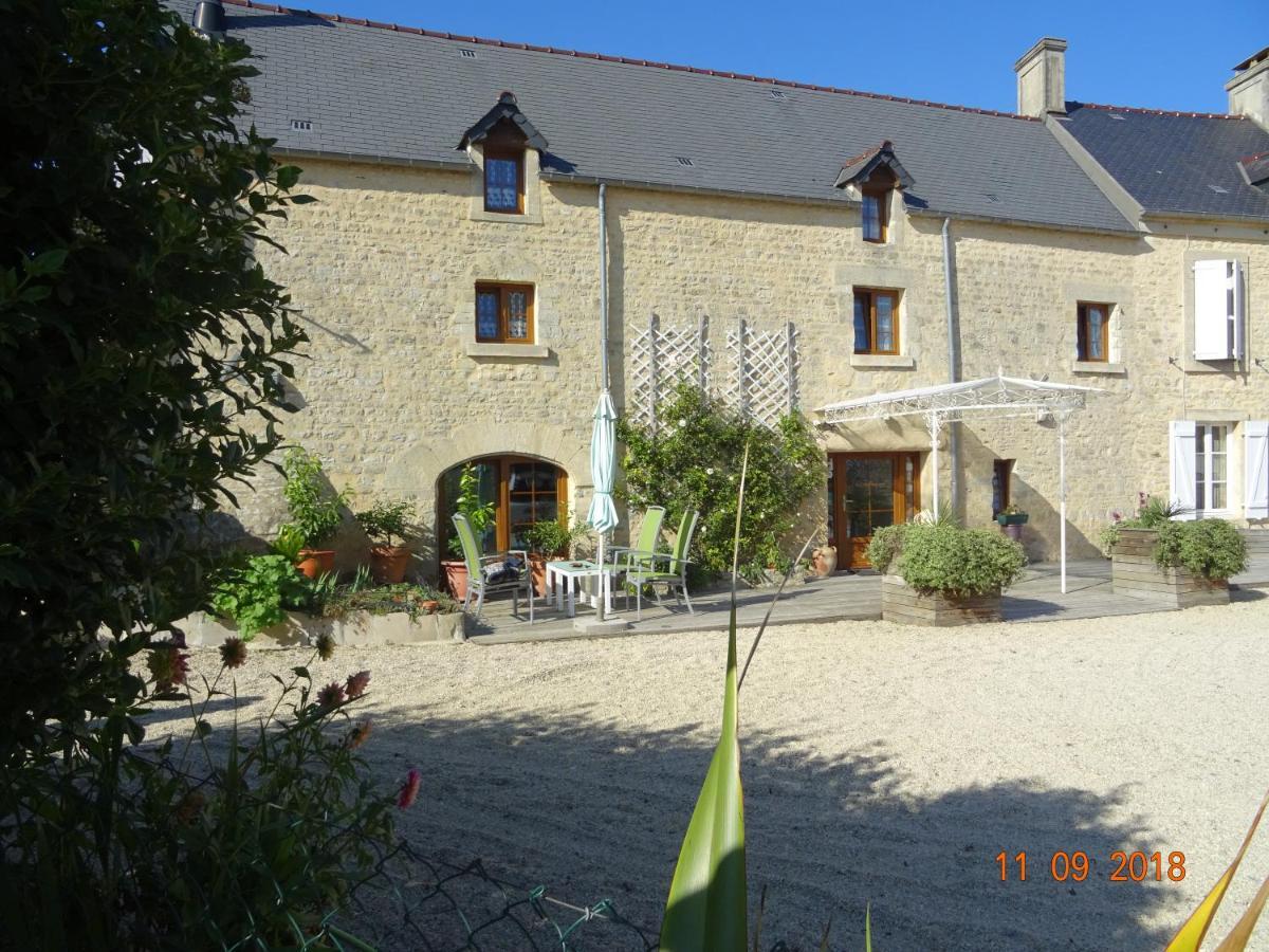 La Ferme Aux Chats Formigny Exterior photo