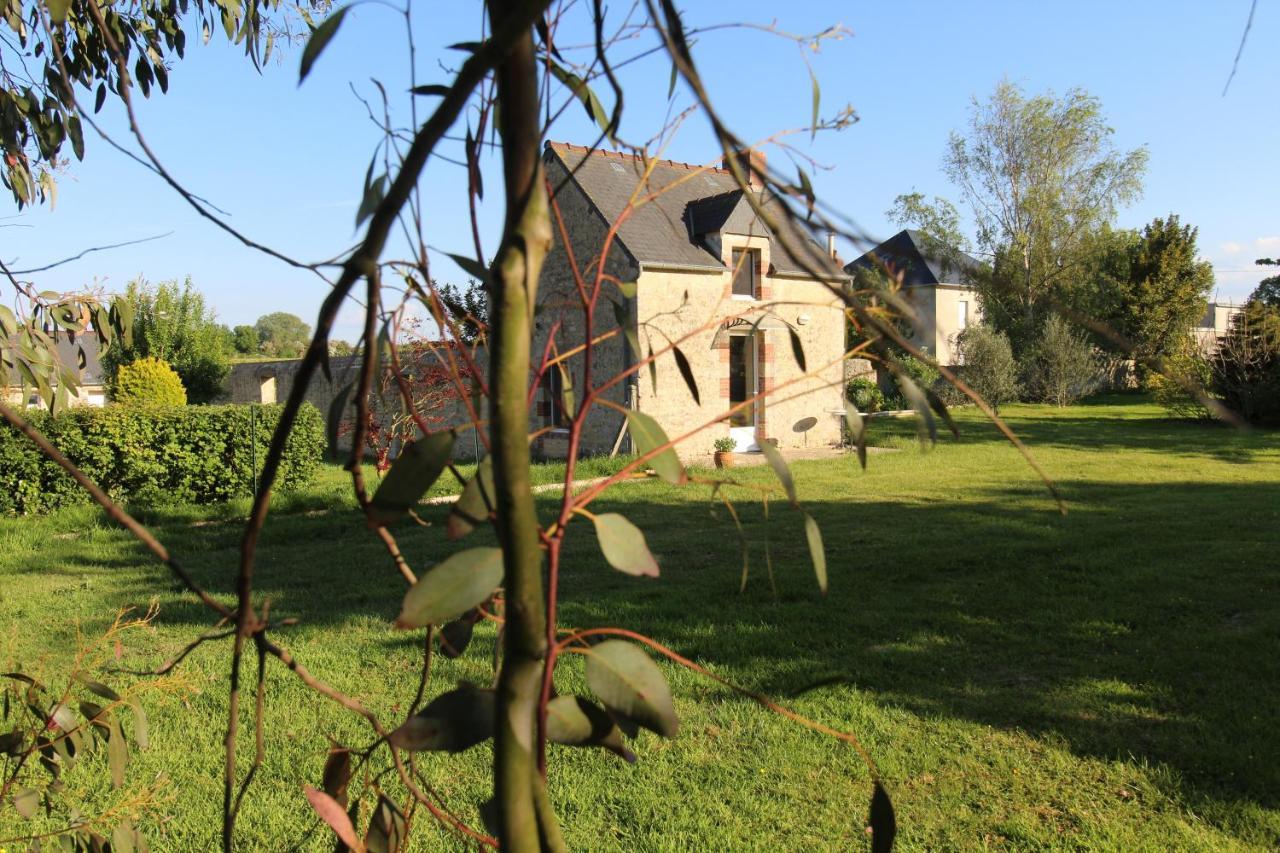 La Ferme Aux Chats Formigny Exterior photo