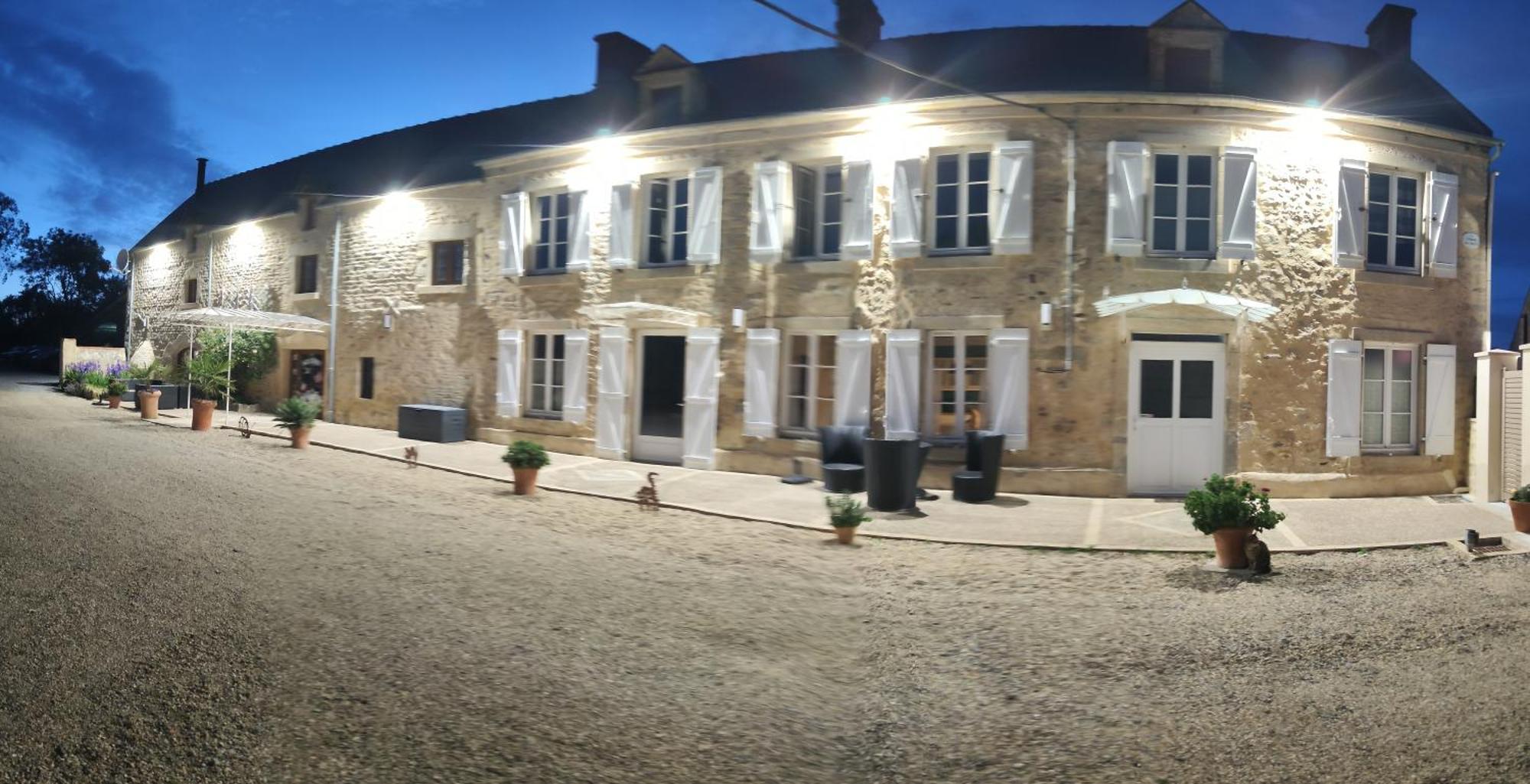 La Ferme Aux Chats Formigny Exterior photo